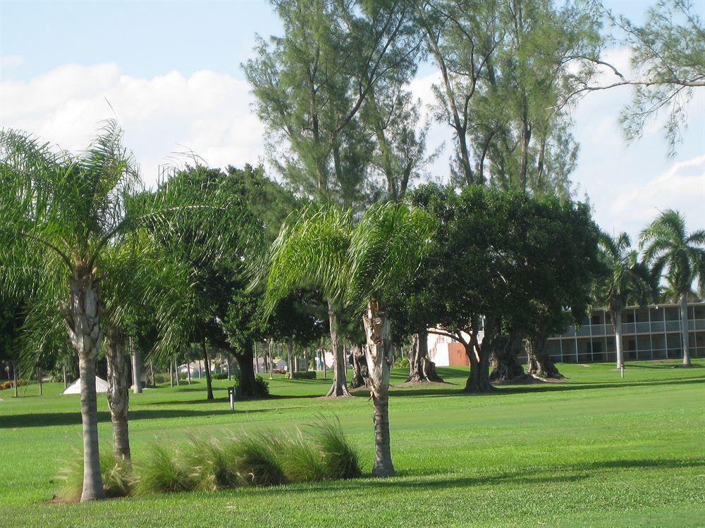 Hollywood Beach Golf Resort Luaran gambar