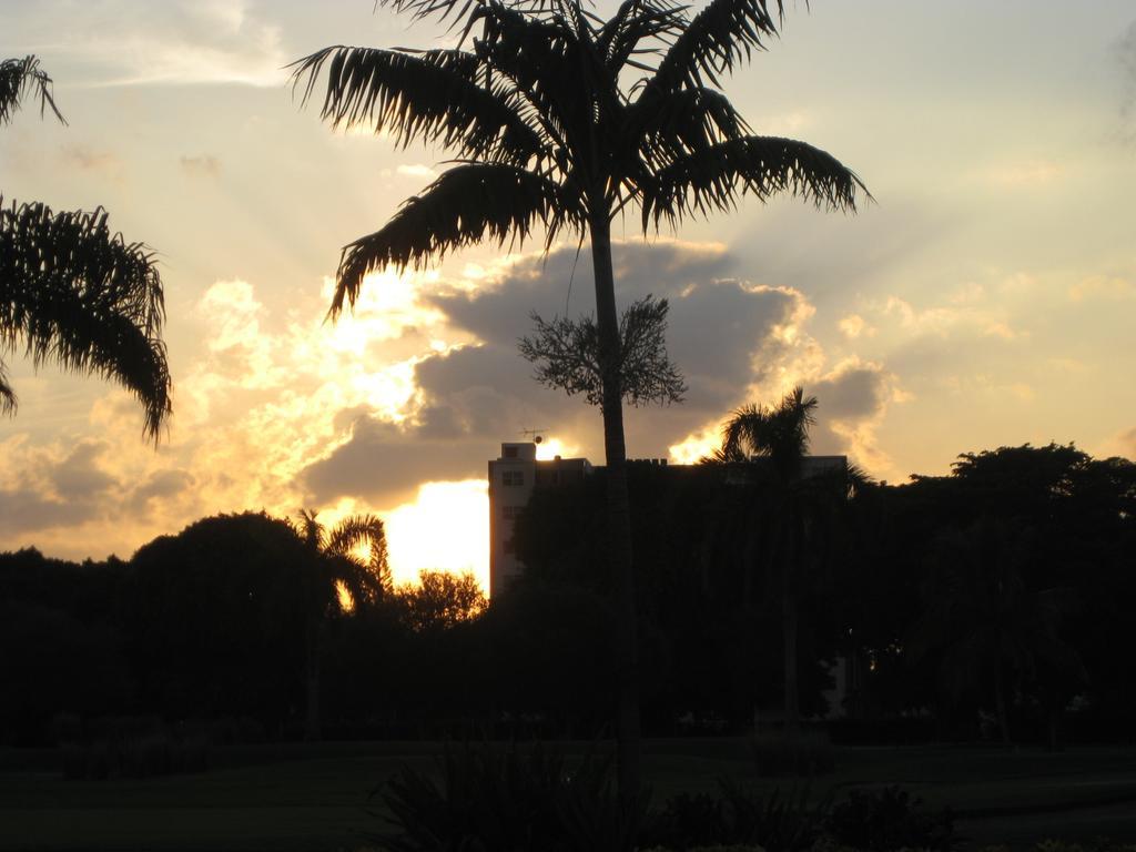 Hollywood Beach Golf Resort Luaran gambar